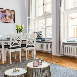 Square - Loftaffair Apartment