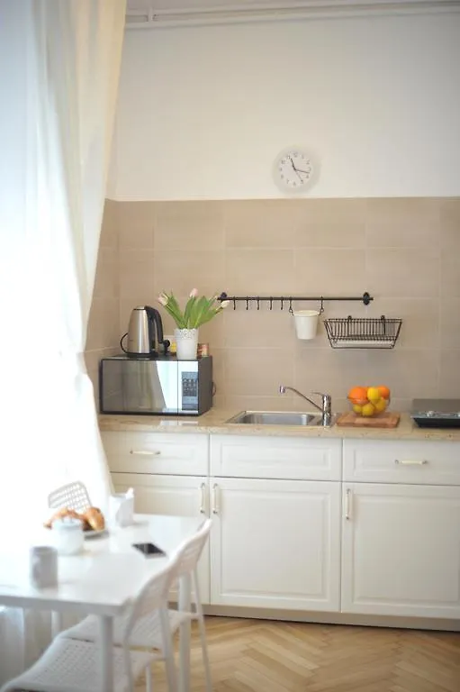 Vinci Apartment Krakow Poland